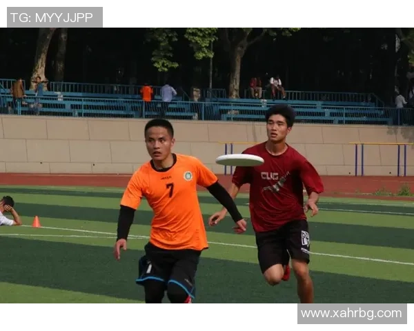 武汉飞盘队在世界攀岩锦标赛中以98分稳居积分榜首位